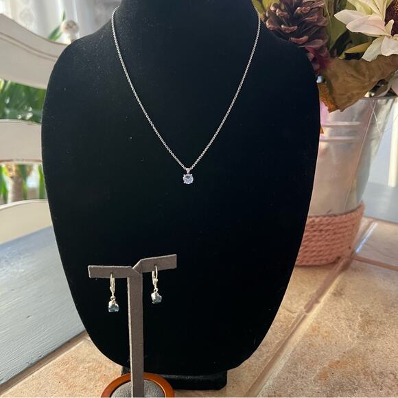 925 Sterling Silver Necklace & Earrings - Picture 3 of 7